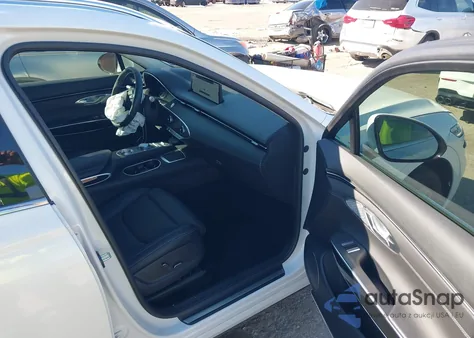 2023 Genesis Gv70 2.5T Awd z USA, uszkodzony, nr VIN KMUMADTB1PU113491